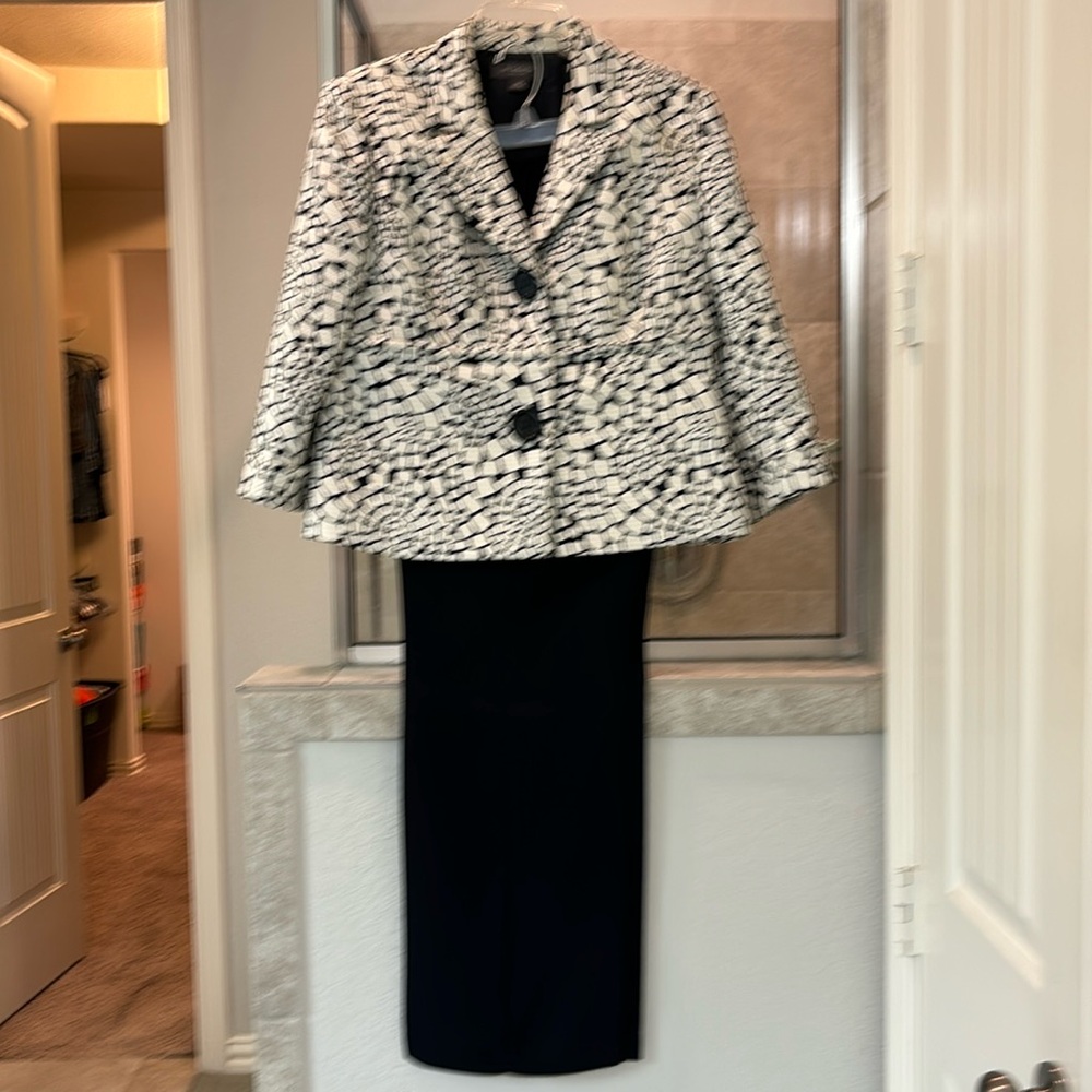 Liz Claiborne business suit